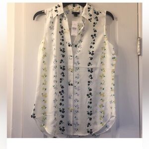 Ann Taylor || NWOT sleeveless tank - white with flowers